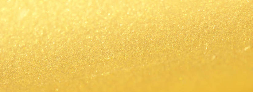 金抛光金属钢纹理经典的黄铜乐队在花园里演奏音乐.