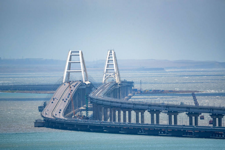 刻赤海峡新克里米亚大桥远景照片