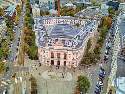 学院风建筑华沙理工大学的主楼——华沙理工大学广场上的历史建筑