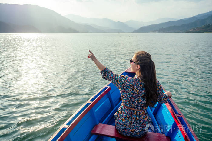 户外活动和自然旅游的概念.尼泊尔喜马拉雅山徒步旅行