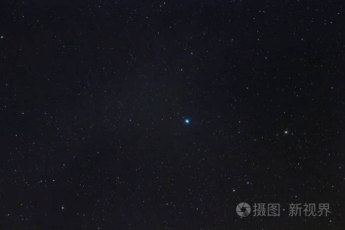 夜空中的天鹰座雄鹰星座