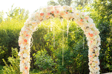 白色拱门图片-白色拱门素材-白色拱门插画-摄图新视界