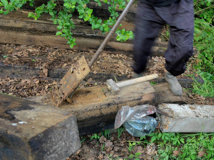 苦力体力活的工人