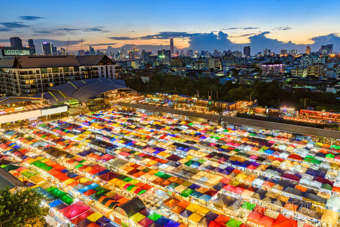 泰国曼谷ratchadarotfai夜市