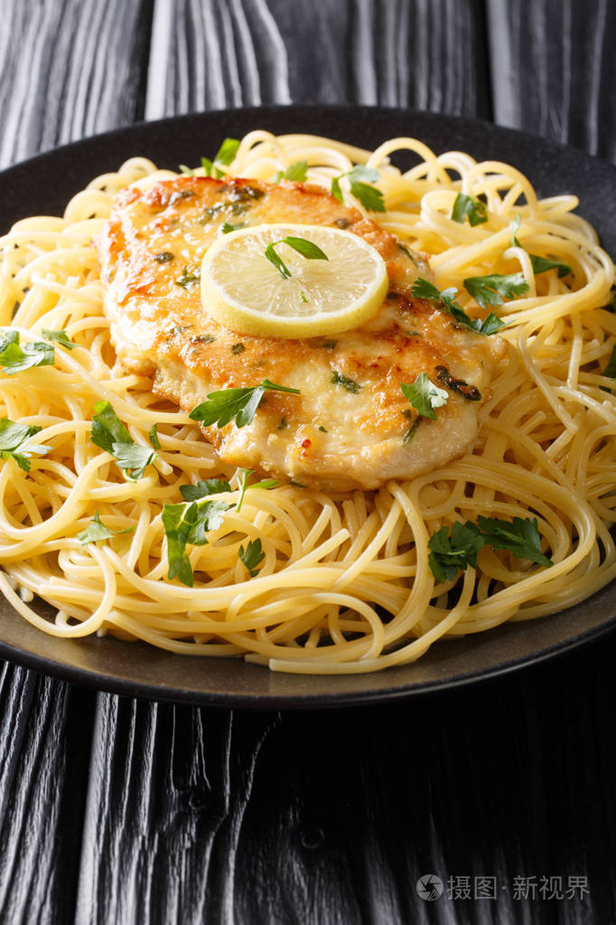 意大利美式菜肴法国鸡肉配意大利面