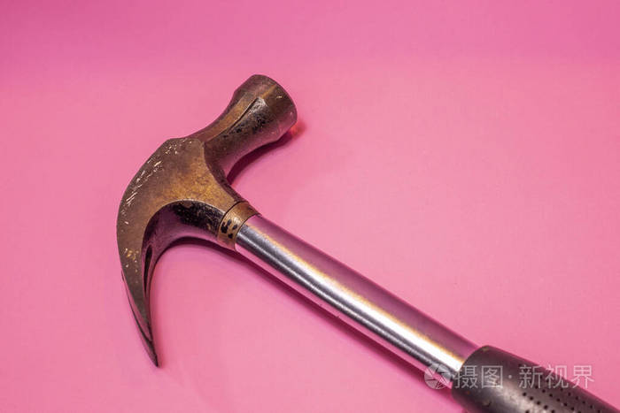 粉红色的独立锤子