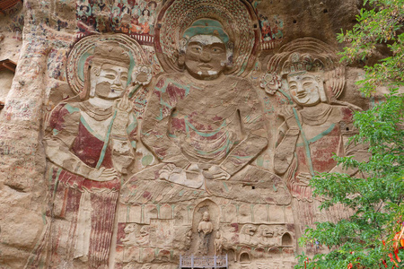中国古代传统喇嘛庙石窟浮雕画图片