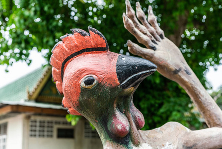 王圣淑寺地狱花园里的虐鸡者图片