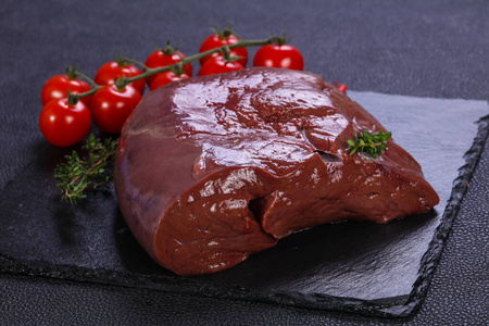 猪的肝生猪肝照片