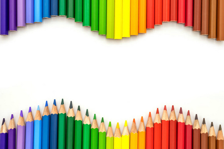 许多彩色铅笔作为彩色背景图片