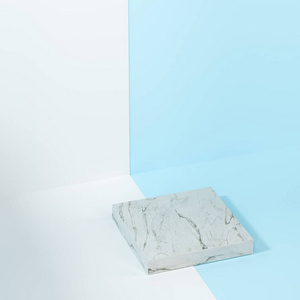 方形平台,纯色背景,3d渲染.照片