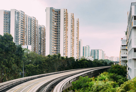 城市铁路系统轻轨住宅区景观图片