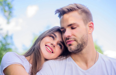 爱情浪漫的概念.浪漫的约会.帅哥美女恋爱.性吸引力.迷人的一对.