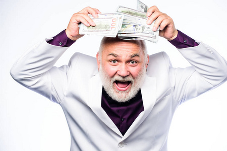 成功的商人.退休.快乐的彩票中奖者.富有而成熟的人有很多钱.