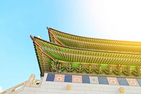 屋顶顶关于指已提到的人主要的门向景福宫宫翻译
