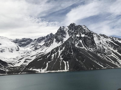 风景关于山雪和环礁湖采用圣地亚哥,番椒