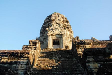 毁坏关于吴哥泰国或高棉的佛教寺或僧院,柬埔寨