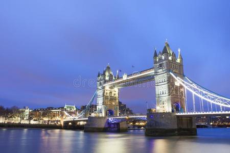 塔桥采用伦敦城市