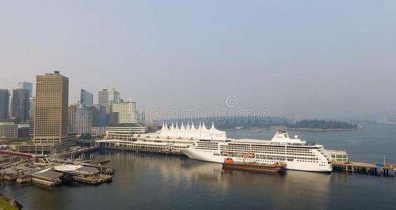 范库弗峰空气的地平线在近处加拿大位