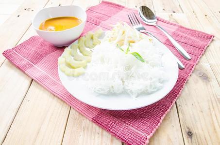 稻面条采用和鱼咖喱食品调味汁传统的ThaiAirwaysInternational泰航国际cuis采用e