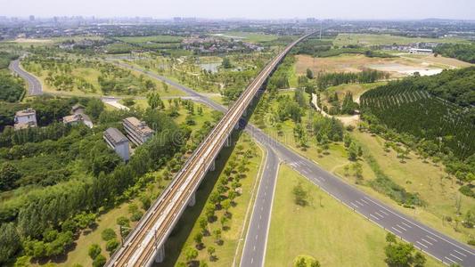 公路和铁路