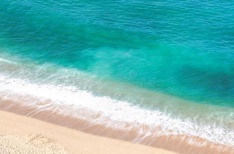 波浪向指已提到的人沙海滩背景