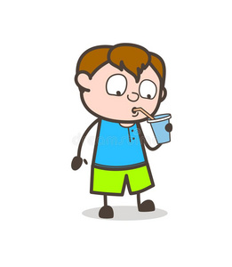 小的小孩喝饮料能量水
