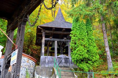 秋国旗采用轶事选择修道院.一典型的乡下的风景