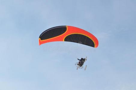 天翼云盘翼伞飞行器采用指已提到的人天照片