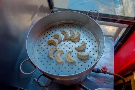 什么人不能吃荠菜包子呢_包子能吃荠菜人参汤吗_荠菜包子好消化吗