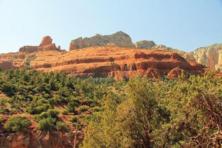 红色的岩石形成采用塞多那市亚利桑那州