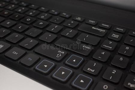 便携式电脑键盘照片详述