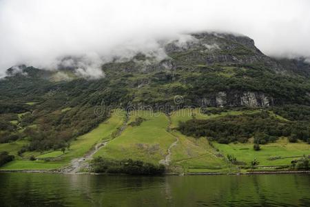 内罗耶夫若德和Aurl和sfjord