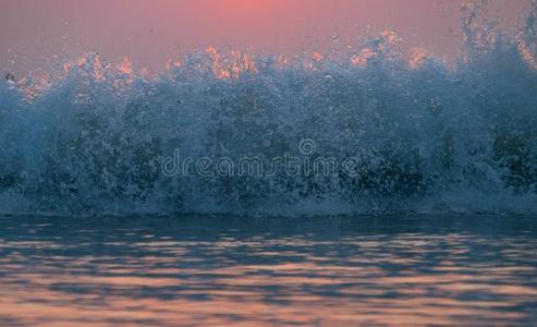 海浪波浪