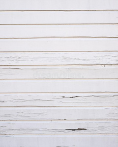剥皮白色的颜料向horiz向tal木制的木板