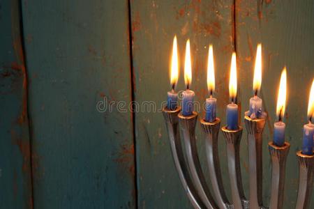 影像关于犹太人的假日光明节背景和多连灯烛台字母x28英语字母表的第20个字母