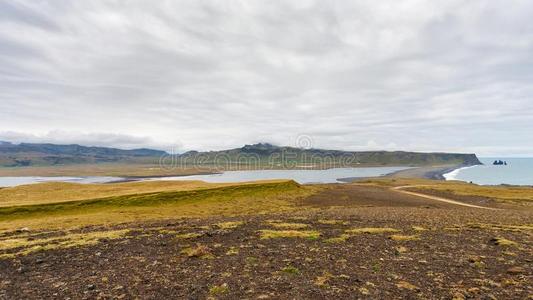 迪尔霍莱伊半岛和火山的海滩采用Icel和