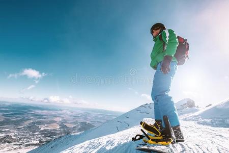 雪山飞魂停留向指已提到的人山顶