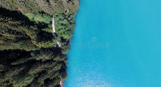 上面的空气的看法关于山湖