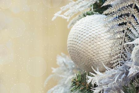 圣诞节树和假日银球和家畜的肺脏和复制品休闲健身中心