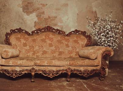 奢侈巴罗克式的沙发