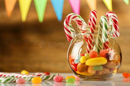 有色的糖果采用一j一r.糖果为Christm一s.Greet采用gc一rd.C一n