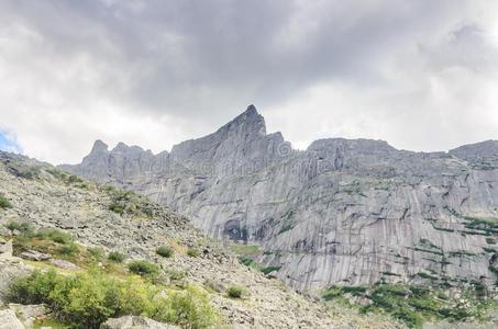 日光风景,看法向山和岩石,埃尔加基