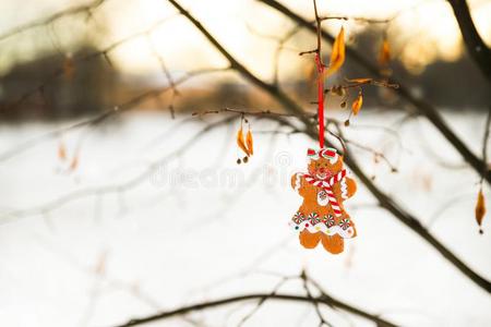 圣诞节招呼卡片和姜饼男人饼干玩具绞死