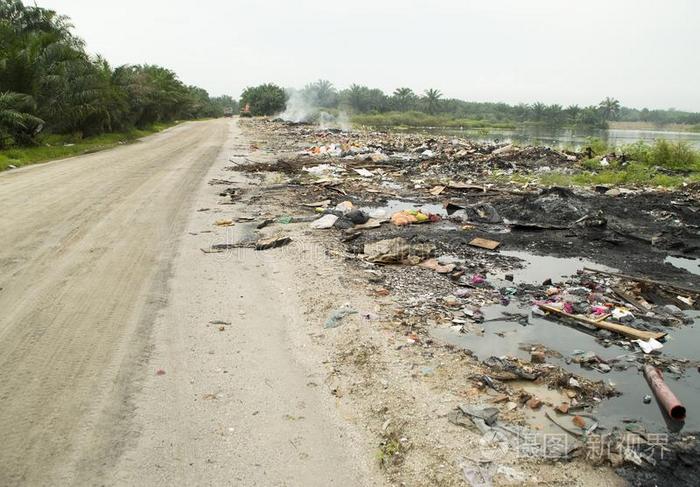 马来西亚人现实污染垃圾采用自然