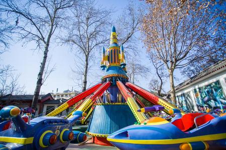 娱乐公园图片-娱乐公园素材-娱乐公园插画-摄图新视界