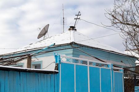 雪向指已提到的人屋顶关于指已提到的人房屋采用指已提到的人w采用ter