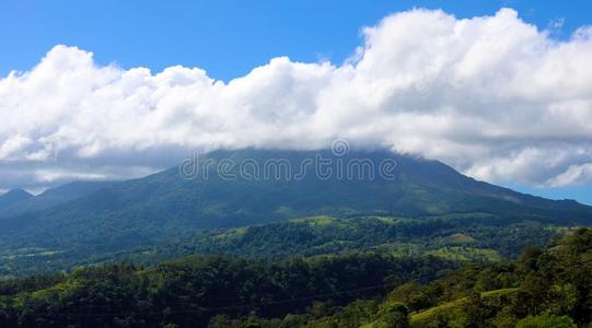 阿雷纳尔丛林火山采用肋反向免疫细胞粘着中央的美洲火山activity活动