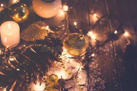 圣诞节和新的年背景松树圆锥体,装饰,c和l