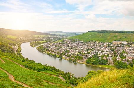 法国摩泽尔河流域产白葡萄酒山谷德国看法从兰茨胡特城堡向指已提到的人老的向w